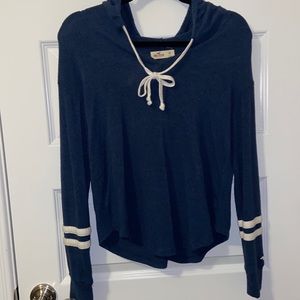 Hollister sweater